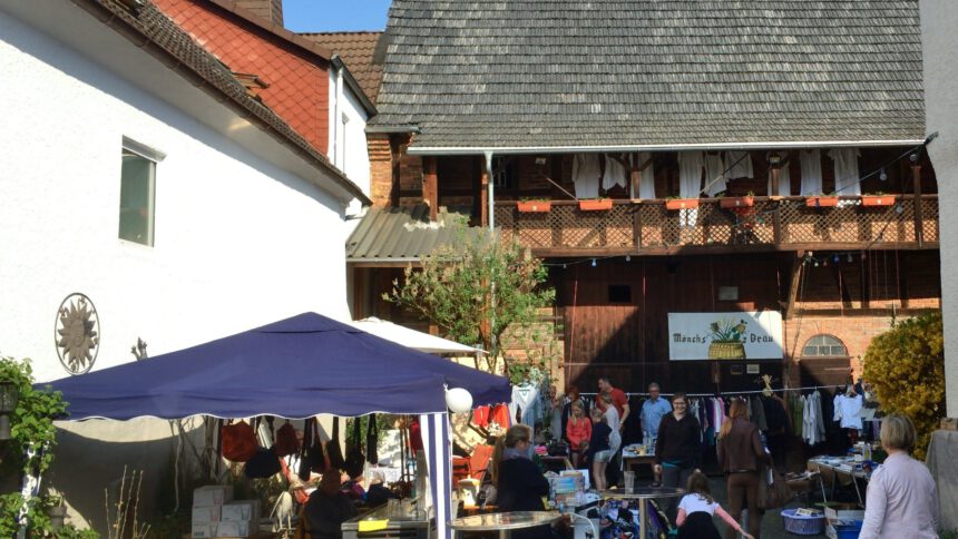 Wenn sich in Kirberg beim Höfe-Flohmarkt die sonst meist verschlossenen Hoftore öffnen, warten interessante Einblicke und jede Menge Schnäppchen auf die Besucher.